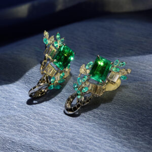 Emerald and Paraiba: a heavenly duo