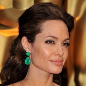 115-carat Lorraine Schwartz earrings worn by Angelina Jolie to the Academy Awards in 2009