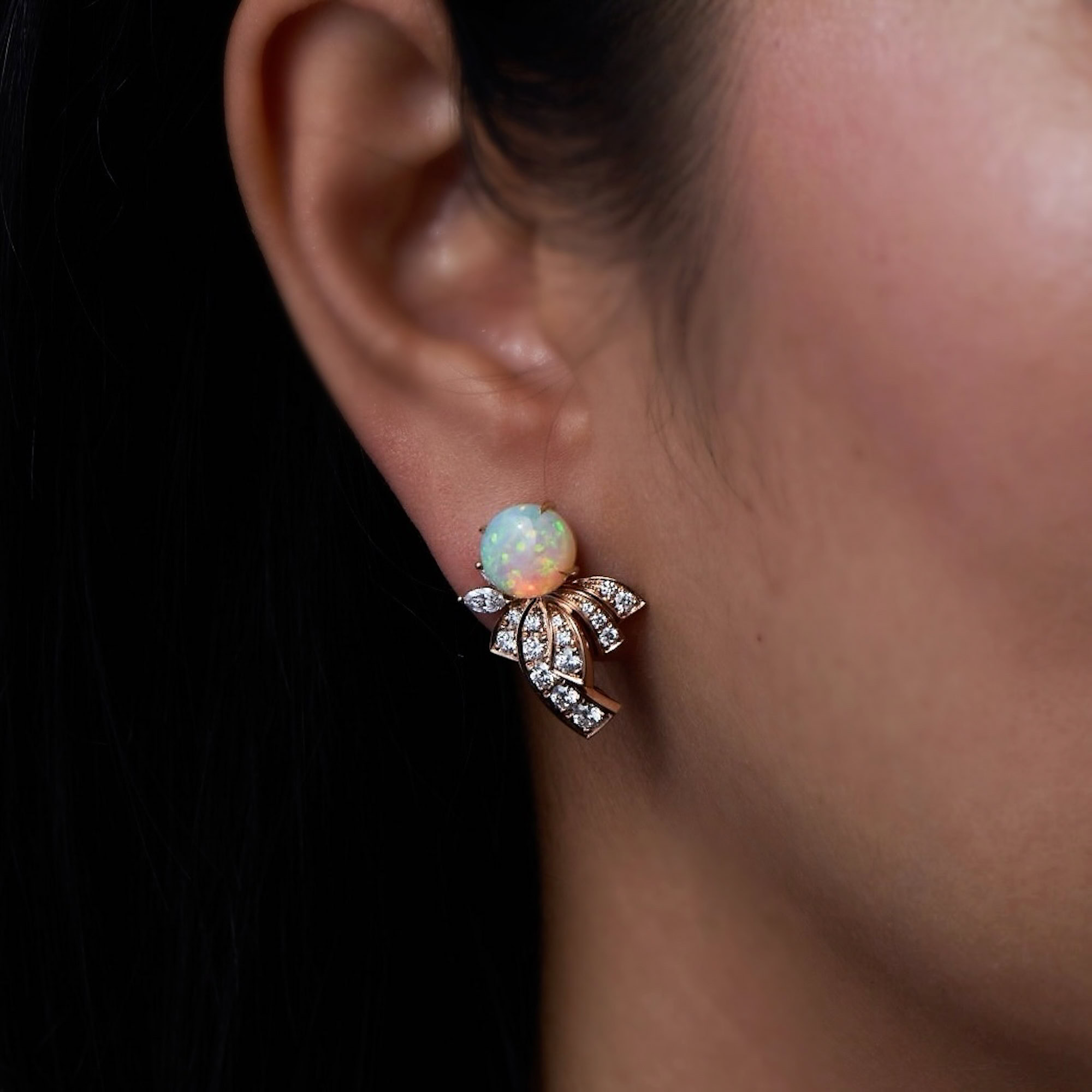 Versatile and Elegant Earrings: Singapore's Day-to-Night Choice