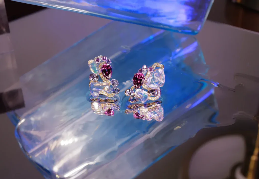 Opals make fantastic additions to almost any complex creation