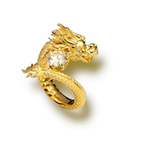 The Dragon Ring in 18k yellow gold
