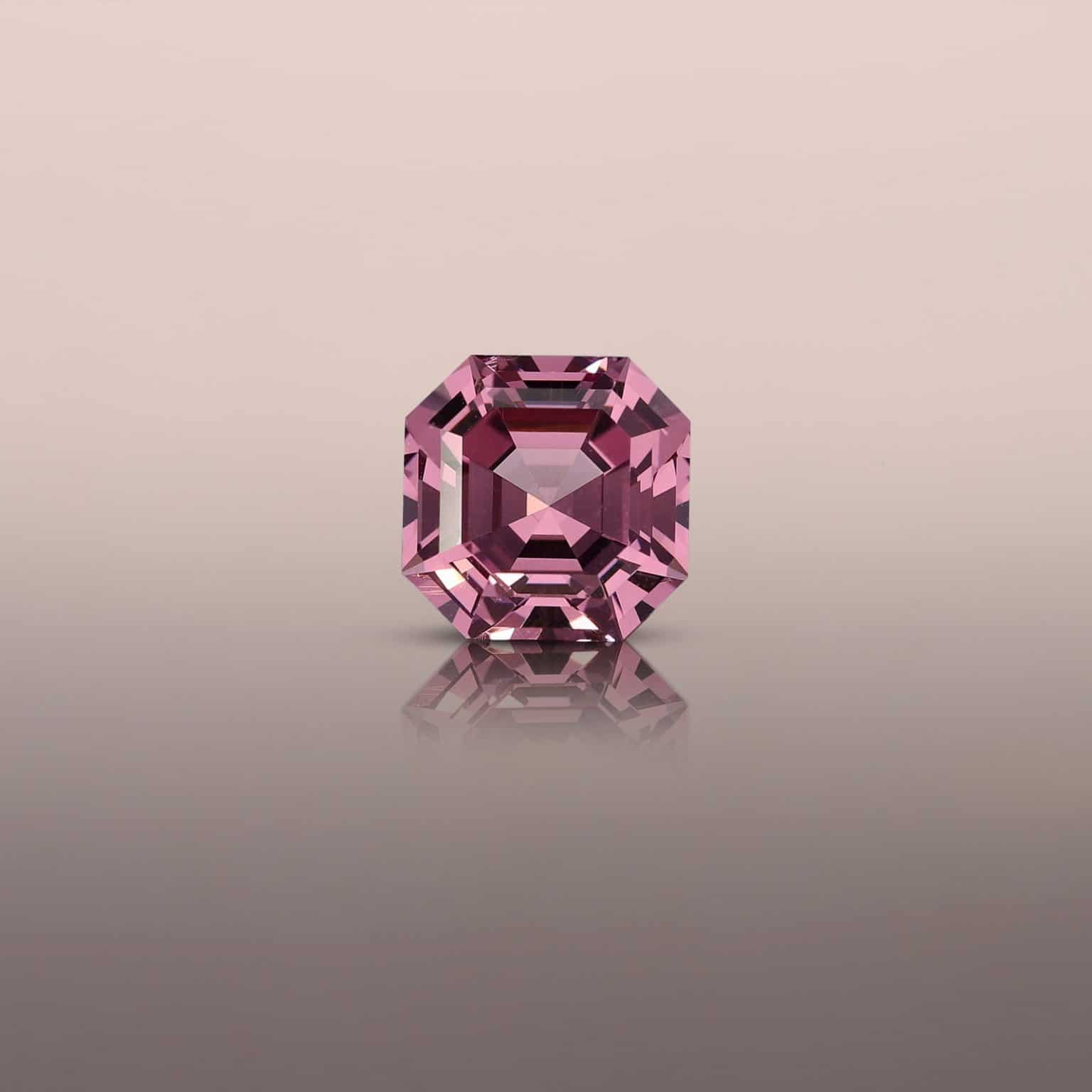 Malaia Garnet - Asscher cut 2.90cts